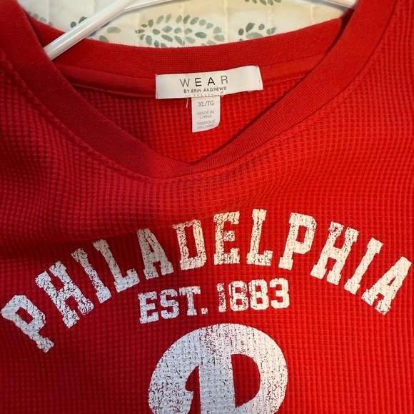 Philadelphia Phillies Women's Red Crew Neck Sweater - Picture 3 of 4
